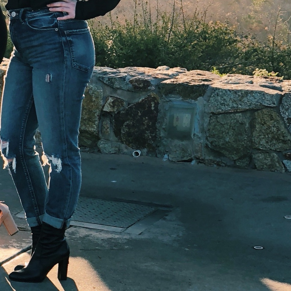 Express Girlfriend High Rise Jeans - Picture 13 of 13
